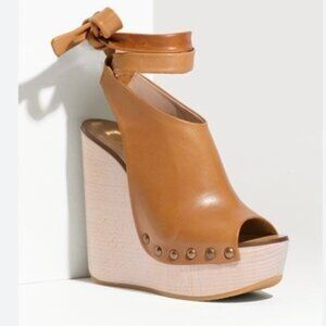 Chloe Studded Brown Leather Ankle Strap Wood Platform Clog Style Heel EU 38